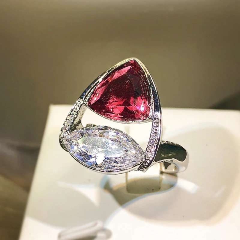 Veliki Crveni Bling Cirkon je Kamen, Srebrna Boja Replika Prstena za Žene Vjenčanje Vjenčanje Modni Nakit 2022 Novi Slika 0