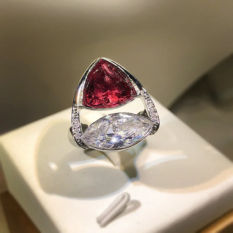 Veliki Crveni Bling Cirkon je Kamen, Srebrna Boja Replika Prstena za Žene Vjenčanje Vjenčanje Modni Nakit 2022 Novi Slika 2